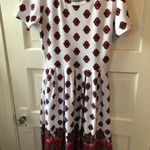 Lularoe Amelia Dipped Medium
